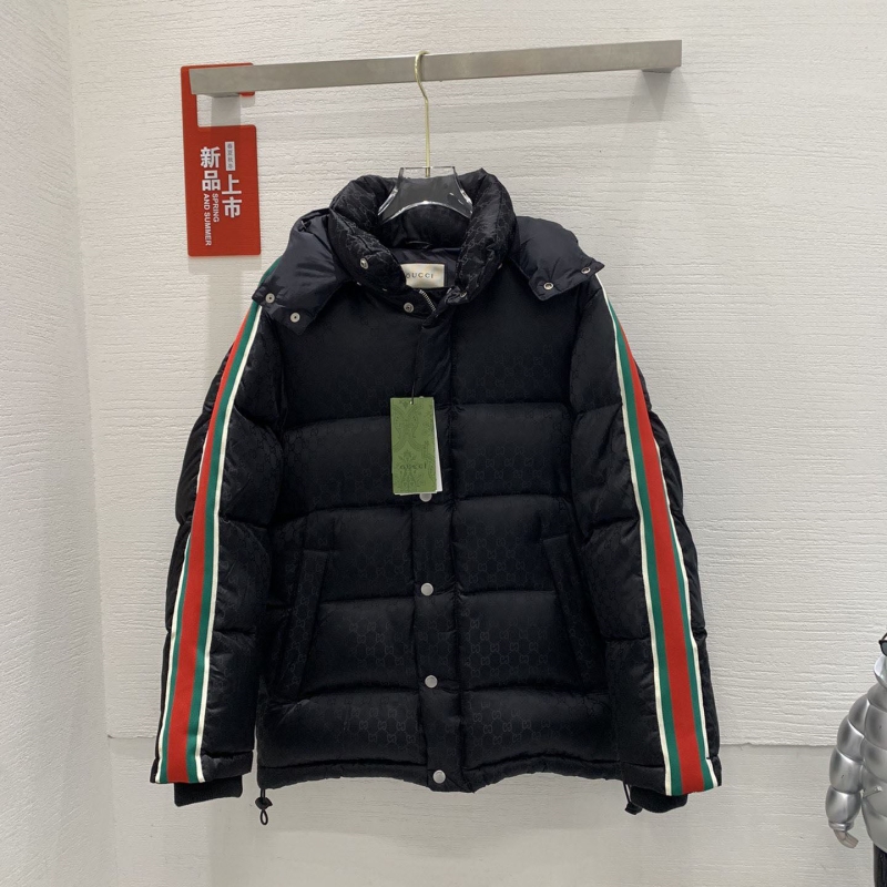 G*u*i down coat